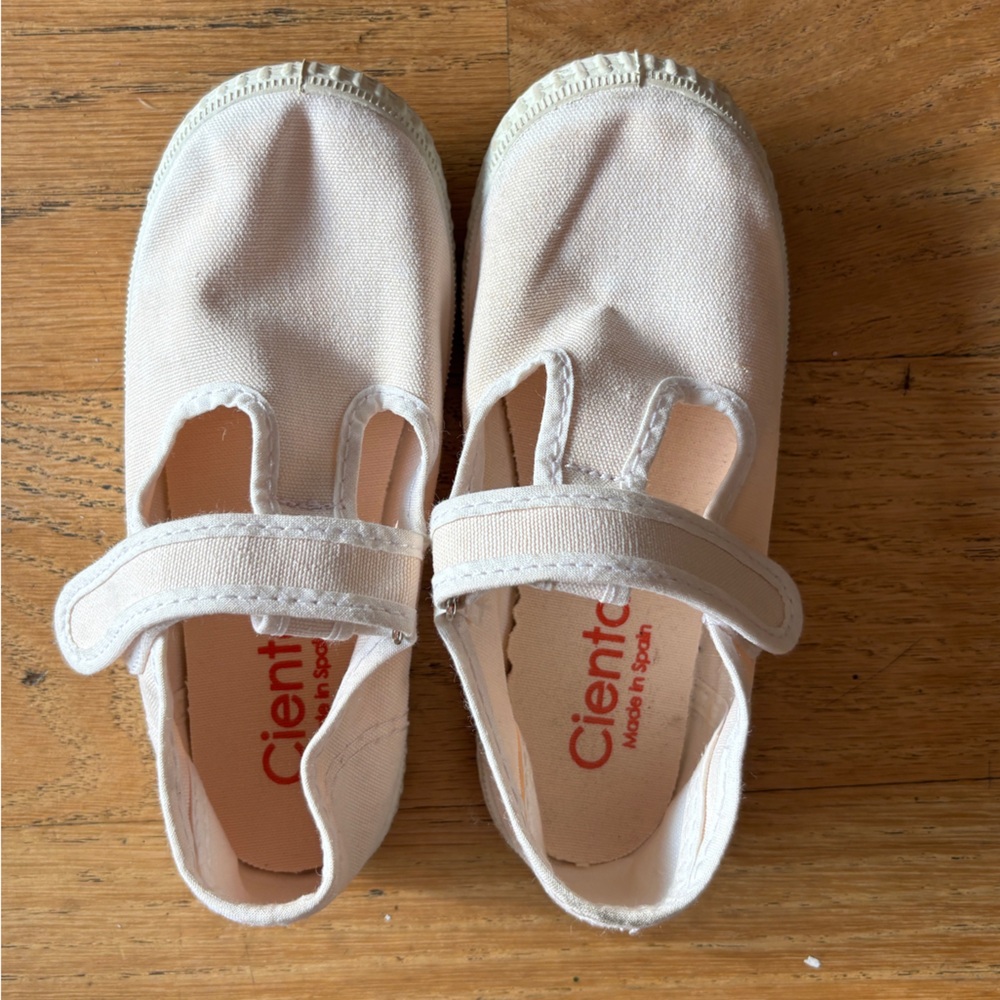 Cienta White Dress Shoes for Kids